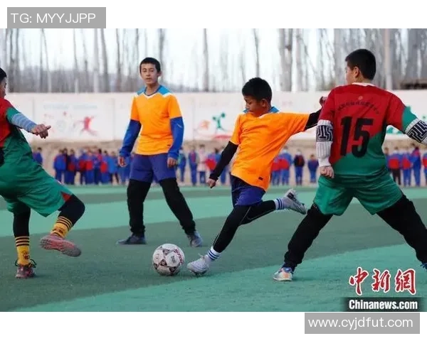 足球明星走进乡村与农民同场竞技精彩瞬间回顾 足球明星走进乡村与农民同场竞技精彩瞬间回顾